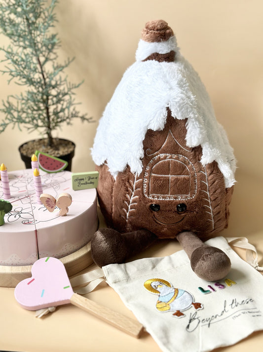 MAMA & ME Breastfeeding Wooden Toy Cake (Christmas Edition )