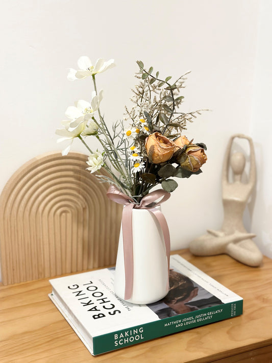 [  Resilience  ] Rustic Elegance Bouquet with vase